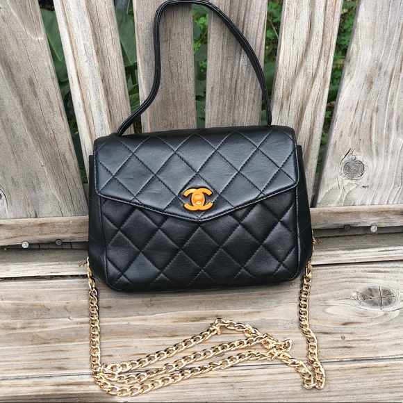 CHANEL Handbags - Chanel✨Petite top handle handbag mini purse